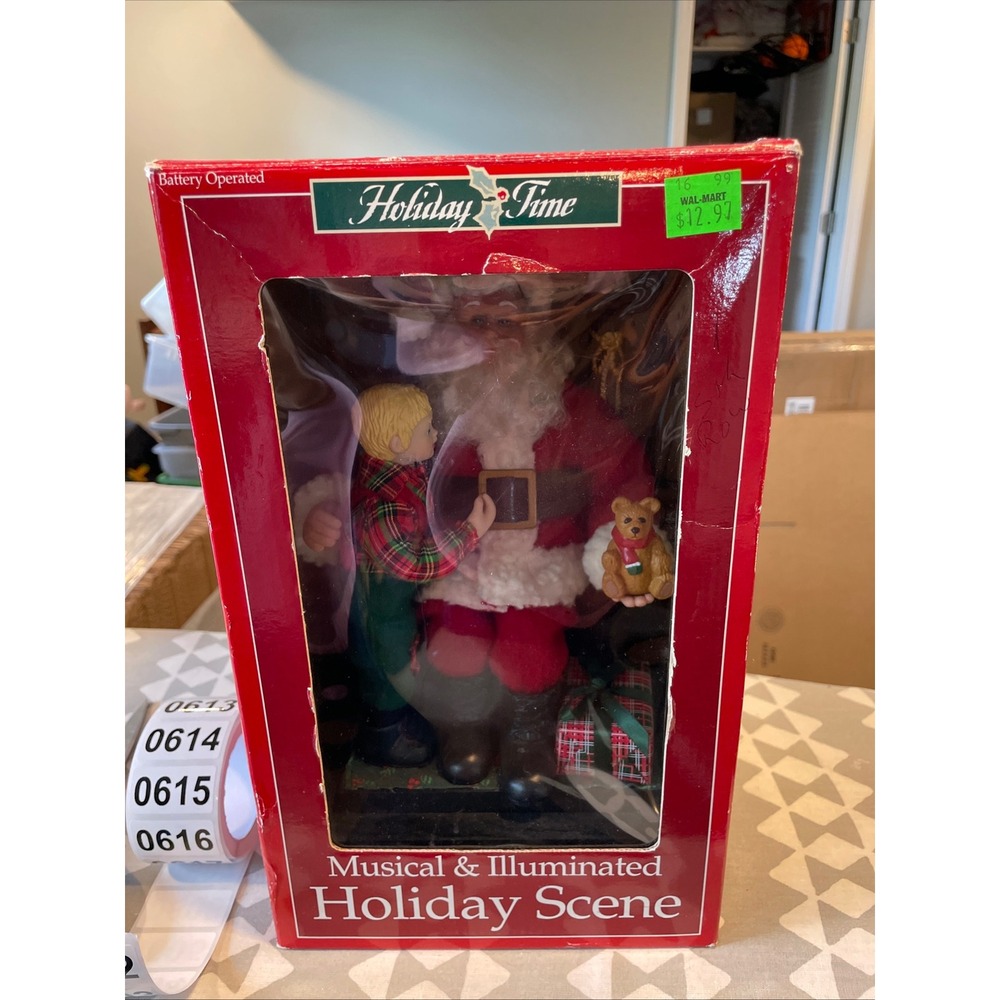 Holiday Time Musical Illuminated Santa Holiday Scene 1999 VTG Christmas FLAW